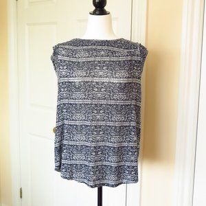 Flowy Floral Loose-fitting Short-sleeved Top